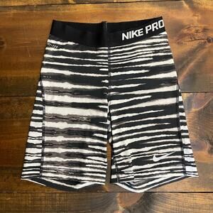 Nike pro Black white striped 7" inseam Compression biker Shorts Women's Small